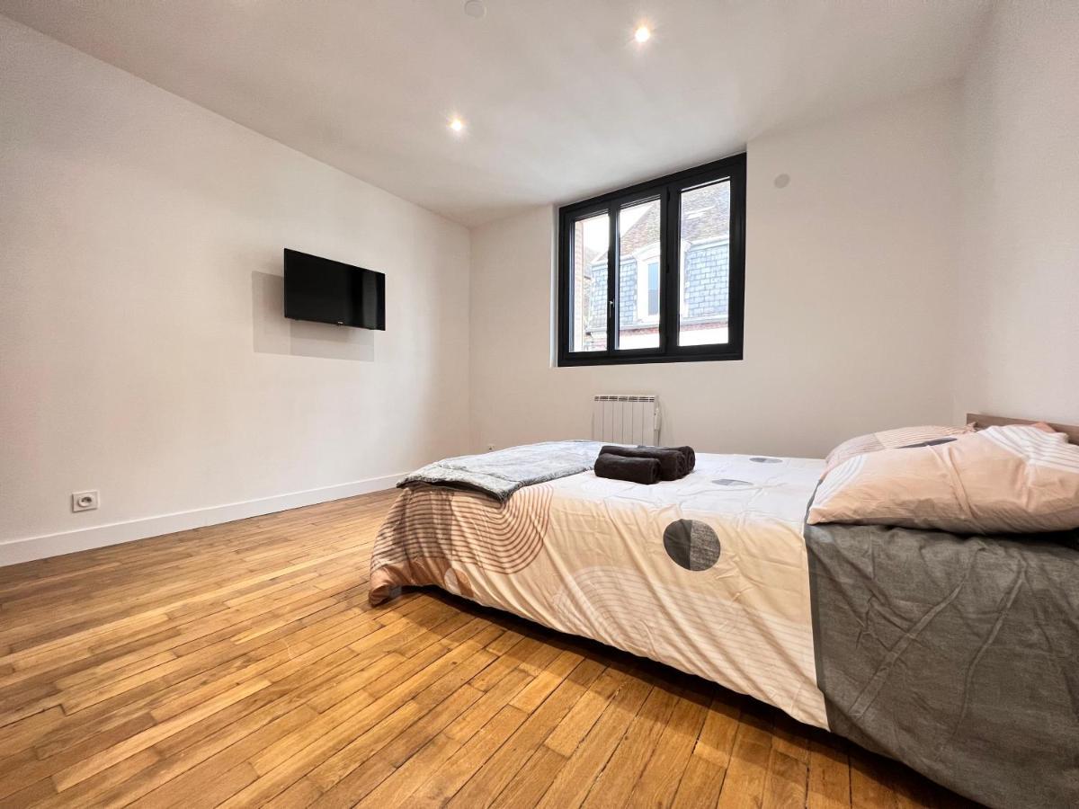Sens - Appartement Proche Gare Et Centre Ville - Wifi Fibre - Check In Autonome - Bel Espace De Vie - Smart Tv Exterior foto